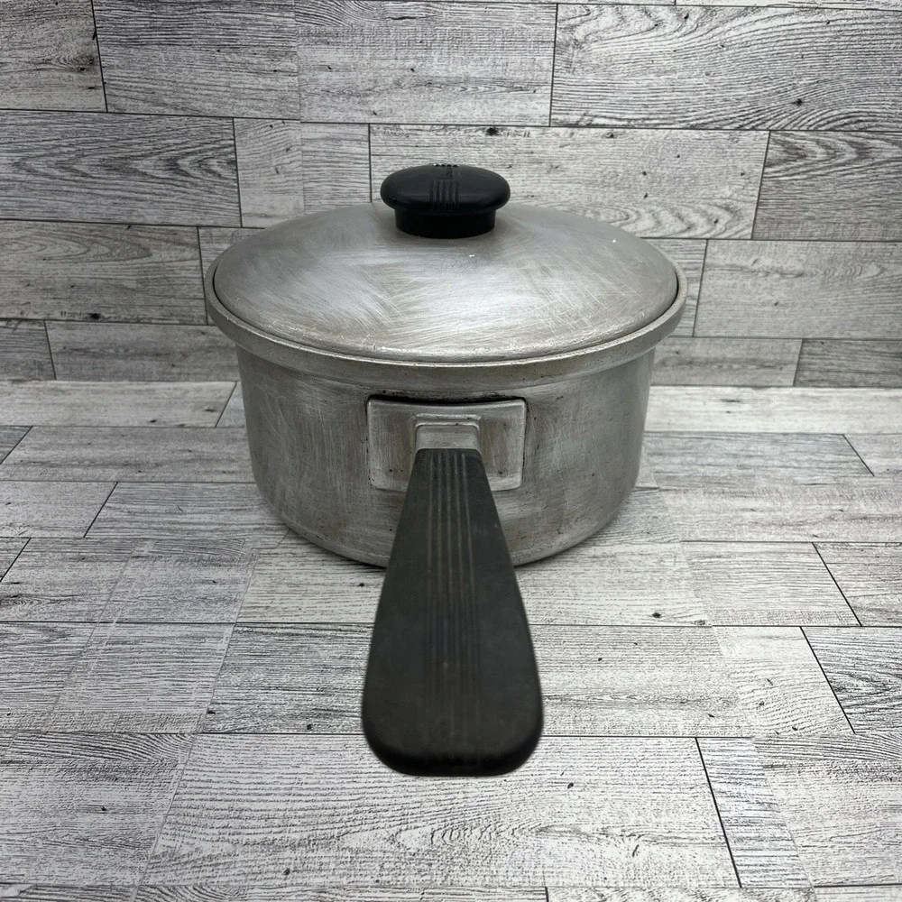 Vintage Kitchen‎ Craft 2.5 Quart Sauce Pan With Lid Made In USA
